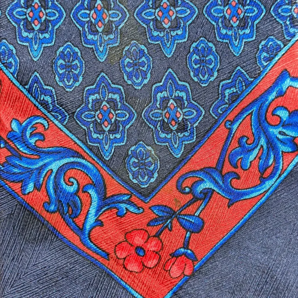 Vintage Gianni Versace Tie Blue Red Floral Geometric‎ Medallion Silk 57x4 Spain